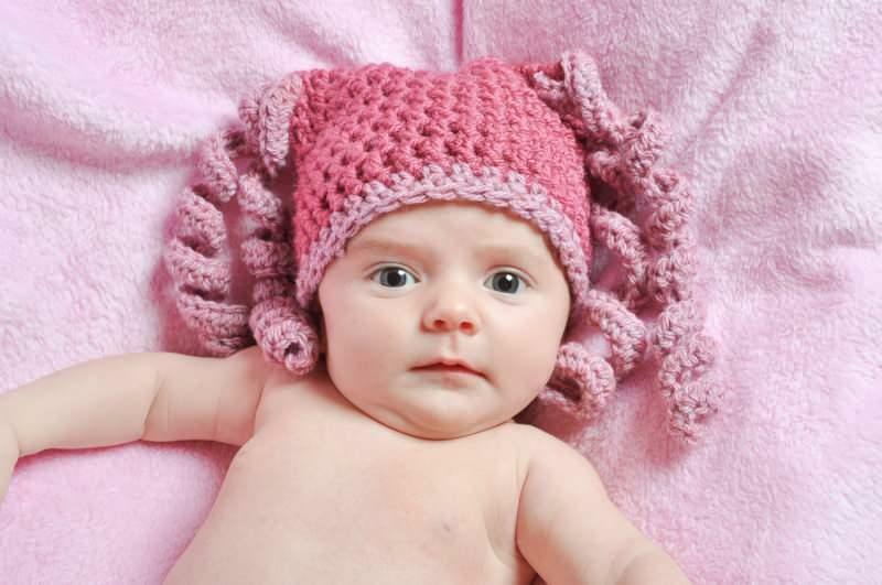 Kā pagatavot skaistāko mazuļa adīto cepuri?