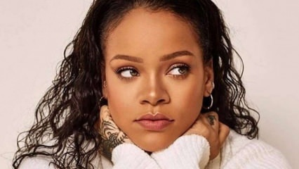 Grūta atbilde uz Rihannas jautājumu par albumu! "Kāds albums, es šeit glābju pasauli"
