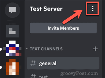 Discord atveriet servera iestatījumus