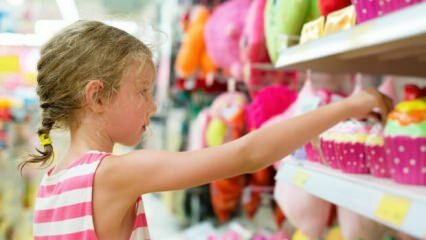 Cik bieži vajadzētu rotaļlietas pirkt bērniem?
