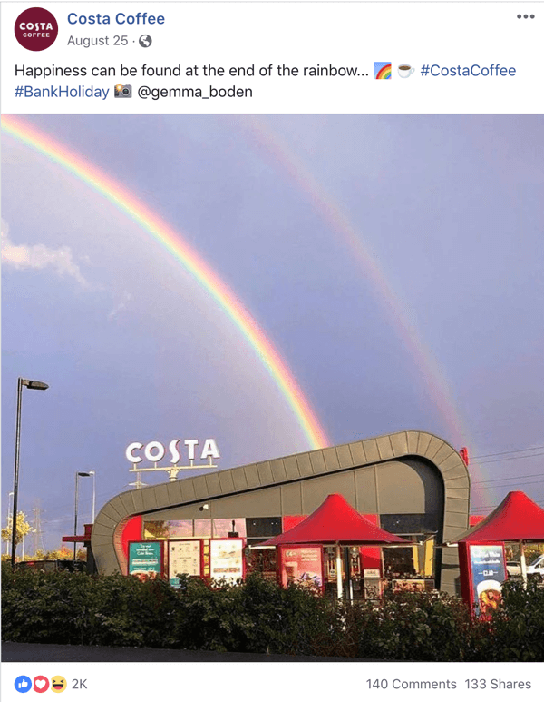 Piemērs Facebook ziņu kopīgošanai no Costa Coffee.