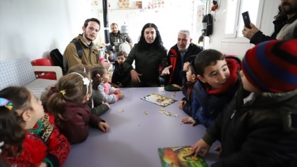 Murats Kekilli apmeklēja bēgļu nometnes Sīrijā