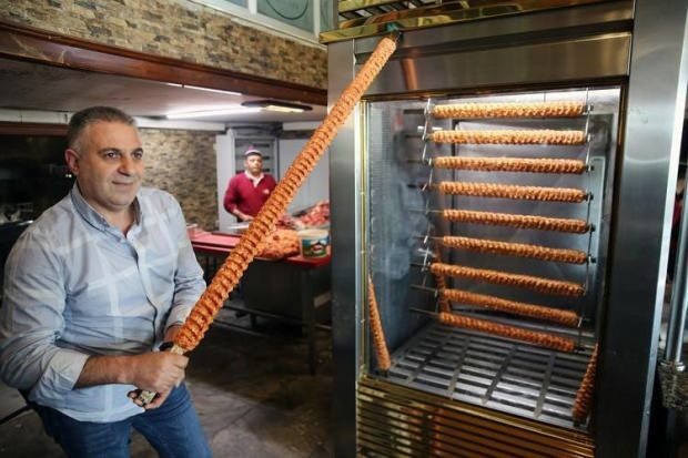 Pilnīgi jauna garša Adanā! Šis Adanas kebabs kļūst garāks!