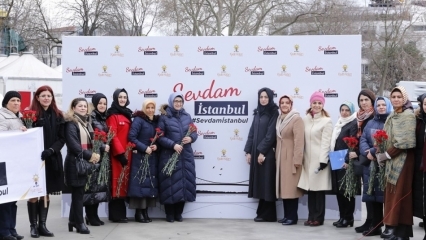 AK Party Istanbul sieviešu filiāles atrodas Sevdamas Stambulas gājienā!