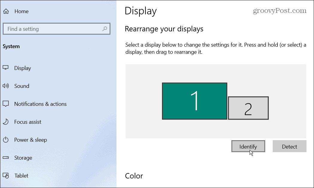 identificēt monitorus Windows 10