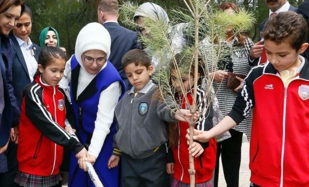 Nacionālās apmežošanas dienas ziņojums no pirmās lēdijas Erdoganas