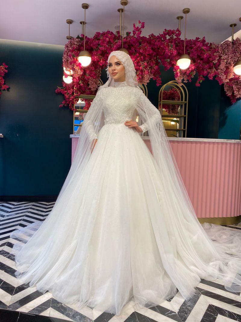 Kādas ir 2021. gada kāzu kleitas? Skaistākās līgavas māsas kleitas Cik maksā kāzu kleitu nomas cenas