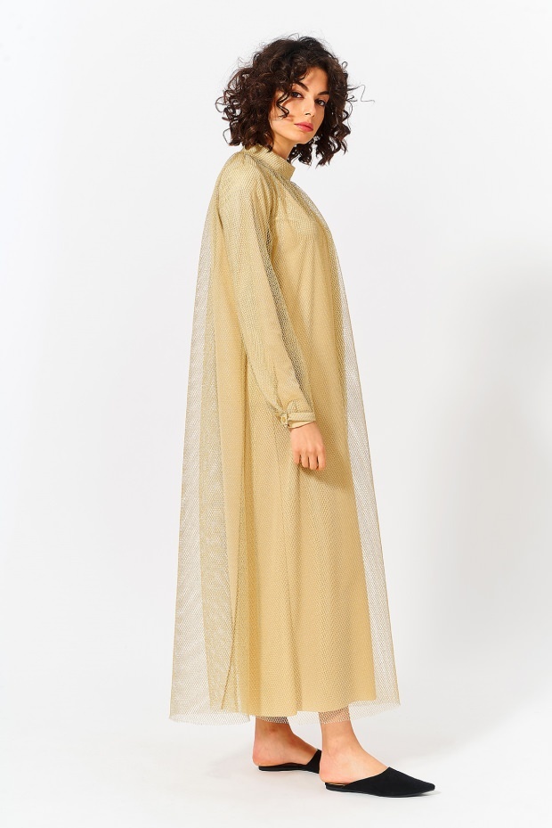 Hijaba kleitas mājās