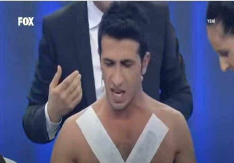 Mustafa Ersin Arıcı no neiespējamā karaoke konkursa