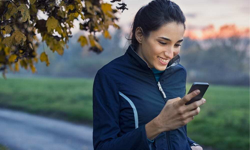 Kā sekot sporta tiešraidēm iPhone tālrunī