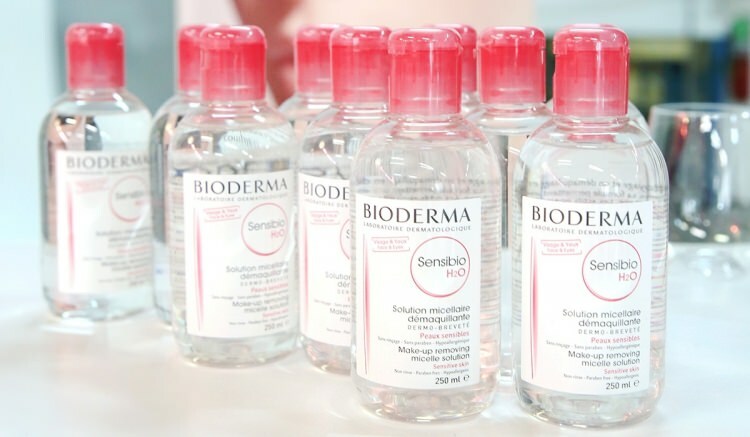 Vai kāds izmanto Bioderma Sensibio H2O micelāro ūdens attīrītāju? Bioderma kosmētikas noņemšanas ūdens