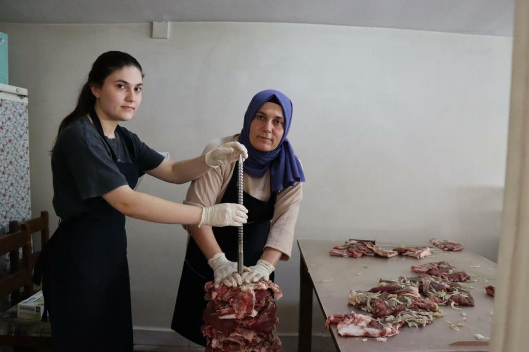 Pirmā no mātes un meitas Erzurumā! Viņi vada kebabu veikalu