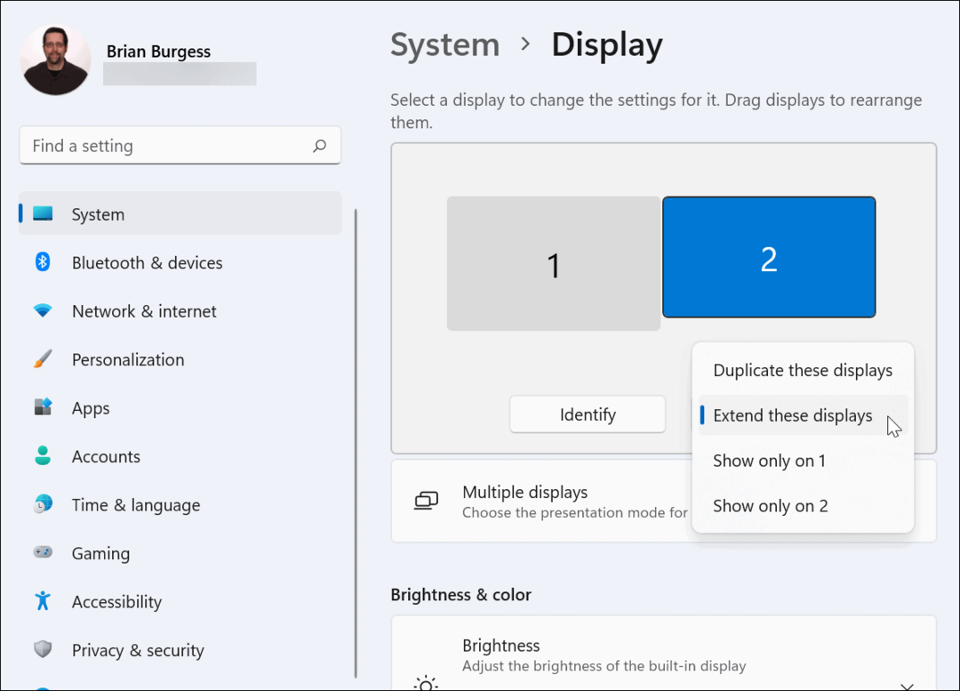 Paplašiniet displeja monitora iestatījumus operētājsistēmā Windows 11