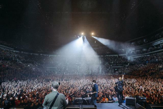 rokgrupa Toten Hosen savāc vairāk nekā 1 miljonu eiro koncertā zemestrīcē cietušajiem