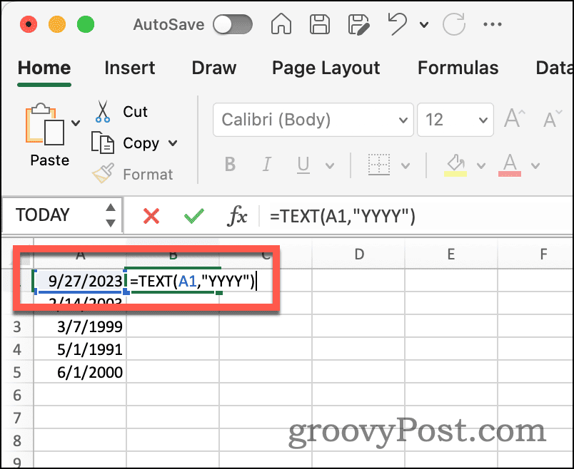 Excel teksta funkcija, lai izvilktu gadu no datuma