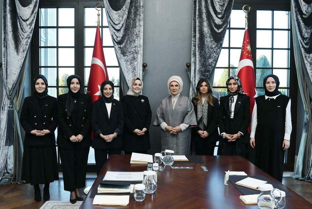 Emine Erdogan tikās ar MUSIAD sieviešu komiteju
