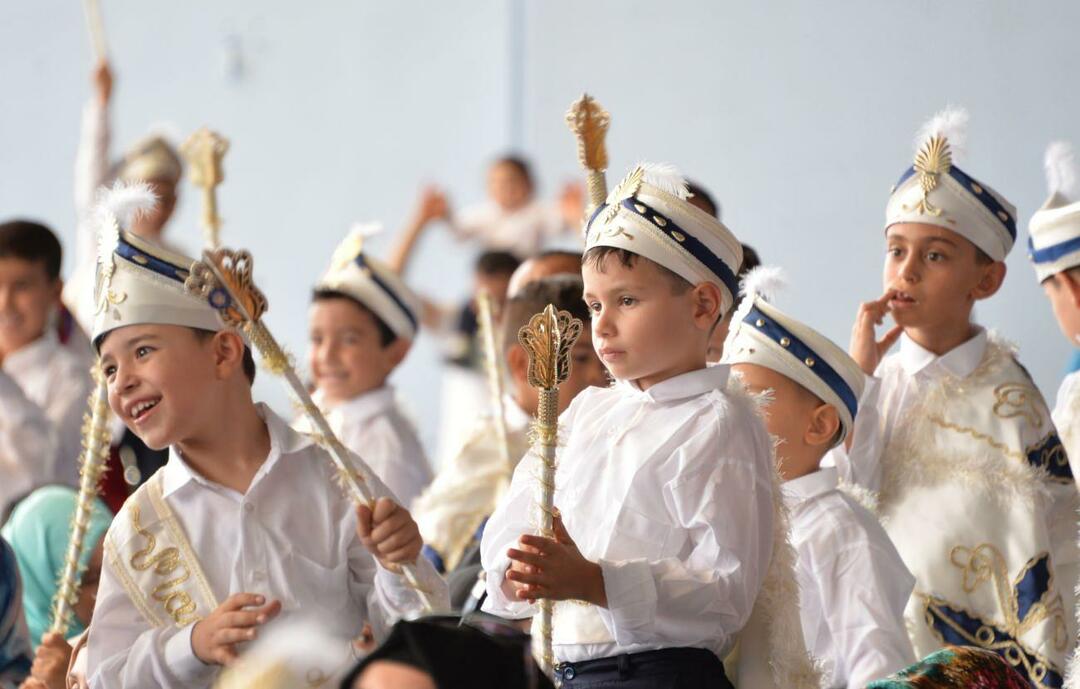 apgraizīšanas ceremonija