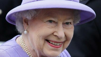 Karaliene Elizabete, 93 gadi, pameta pili, baidoties no korona vīrusa!