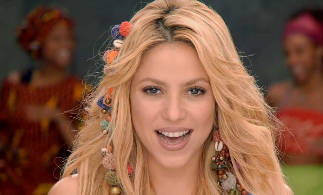 Pasākumu dalīšana no Shakira! Nosvinēts, rakstot “Āfrika”!