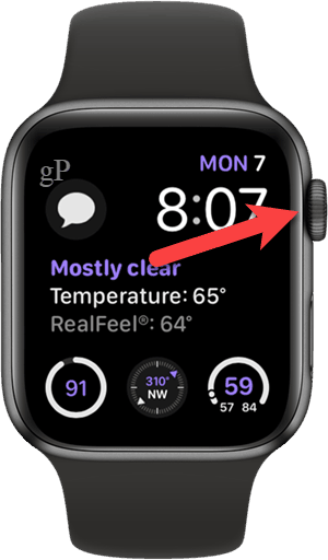 Nospiediet digitālo kroni uz sava Apple Watch