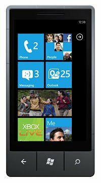 Pirmās Nokia Windows Phone 7 ierīces nemainīs spēles