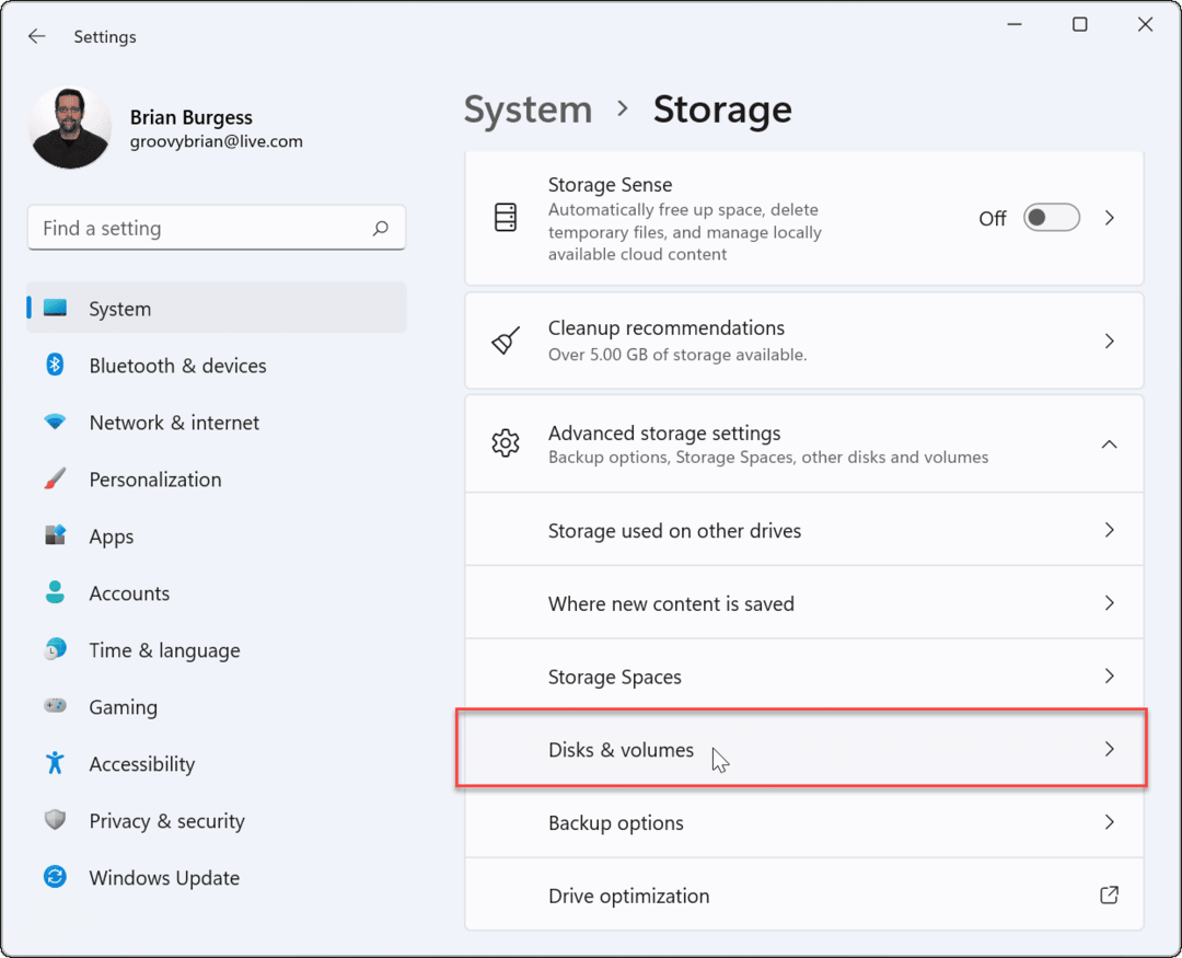 Diski un sējumi Windows 11