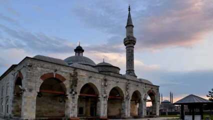 Kur un kā doties uz Muradiye mošeju? Šedevrs ar Turcijas flīžu mākslas pēdām