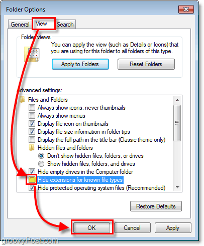 Windows 7 mapes opciju dialoglodziņā noklikšķiniet uz cilnes Skats un noņemiet atzīmi no zināmo failu tipu slēptās paplašināšanas