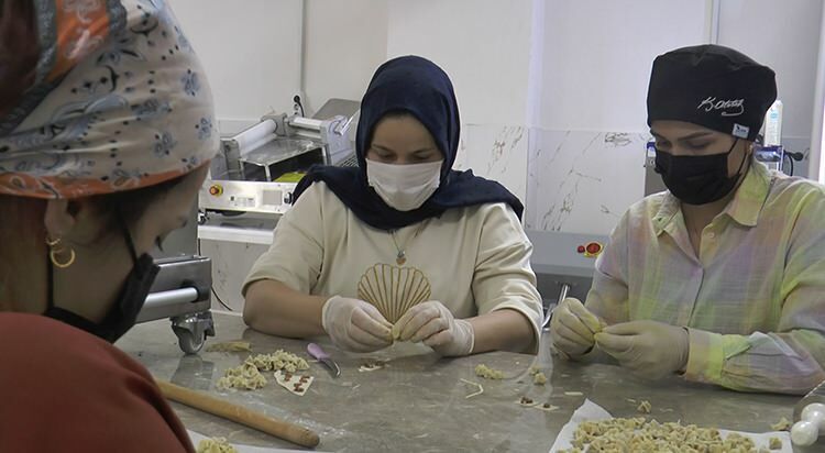 Sieviešu amatniecības izstrādājumi Šrnakā kļuva par zīmolu