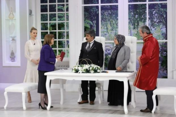 Fatma Şahin, Esra Erol un Emine Bülbül