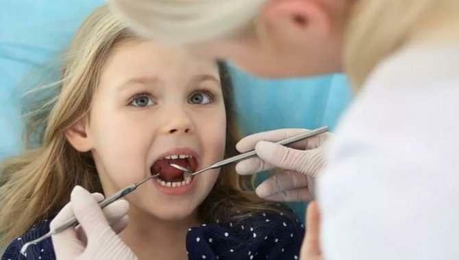Kā pārvarēt bailes no zobārsta bērniem