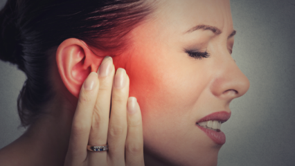 Kādi ir ausu spiediena simptomi? Kas ir labs ausu spiedienam, kas piedzīvots galā?