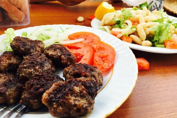 Meatball restorāns Dobro Doşli Rumeli