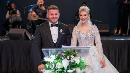 Bijušie “Survivor” konkursanti İsmail Balaban un Ilayda Şeker kāzās Antālijā