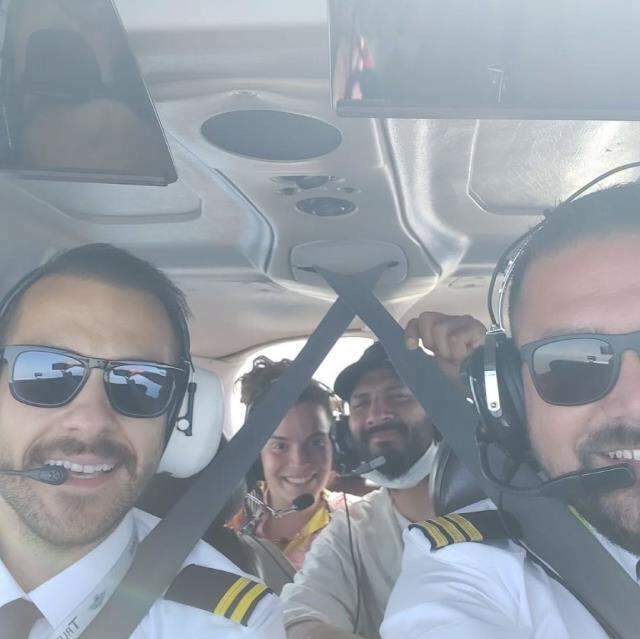 Pilots Ümit Erdim savā pirmajā reisā lidoja ar slaveniem vārdiem! Oğuzhan Koç un Demet Özdemir ...