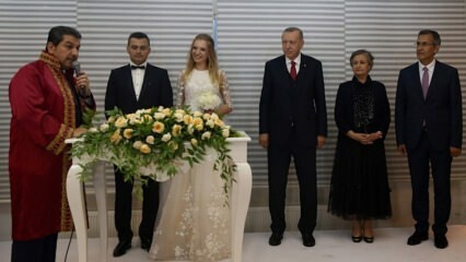 Prezidents Erdogans pievienojās 2 pāru kāzām