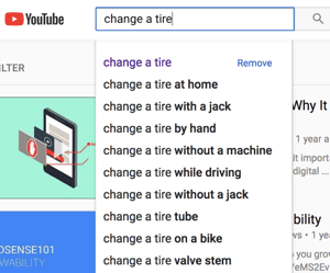 YouTube automātiskās meklēšanas rezultātu piemērs.