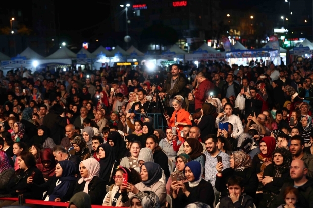 Bosniešu dziedātājs Zeyd Şoto un Eşref Ziya Terzi sniedza koncertu!