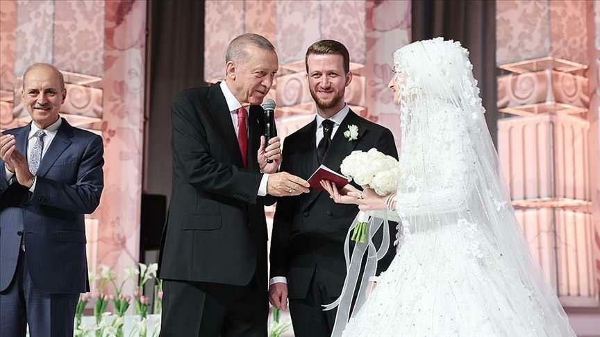 Prezidents Erdogans bija liecinieks sava brāļa dēla Osamas Erdoana kāzām