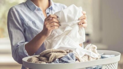 Kā notīrīt krāsainas veļas traipu? 