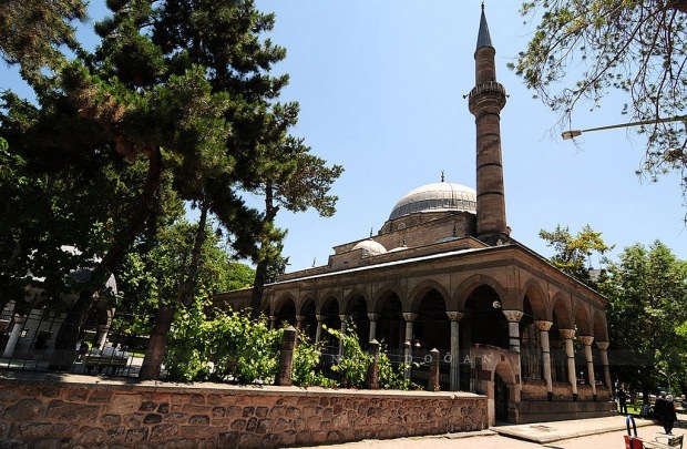 Kursunlu mošeja