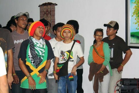 Indonēzijas ballīšu apmeklētāji