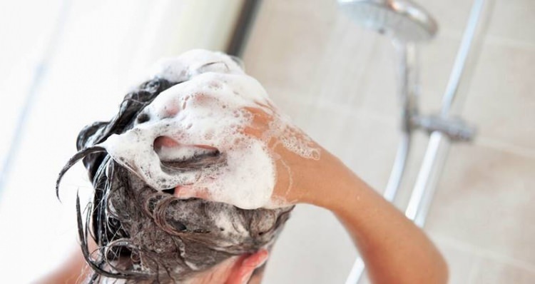 Kā matus vajadzētu mazgāt?