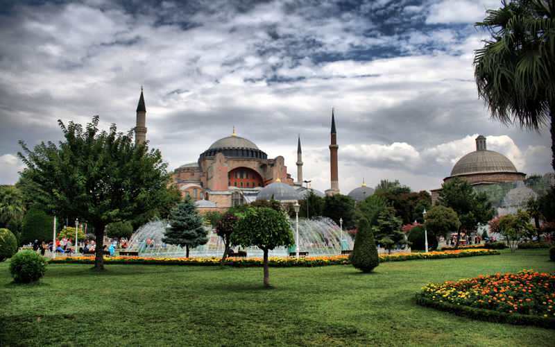 Kur ir Hagia Sofijas mošeja?