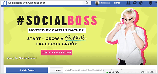 Caitlin Bacher vadītajā Facebook grupas vāka fotoattēlā, kas paredzēts Social Boss, ir dzeltens fons, tekstā rozā akcenti un fotogrāfija, kurā Keitlina velk krekla apkakli.
