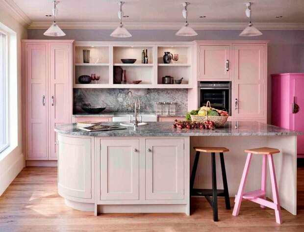 rozā virtuves rotājums