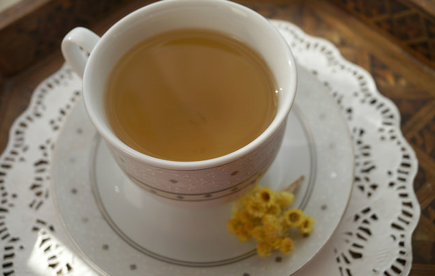 Šeit ir brīnumu tējas recepte, kas sadedzina taukus