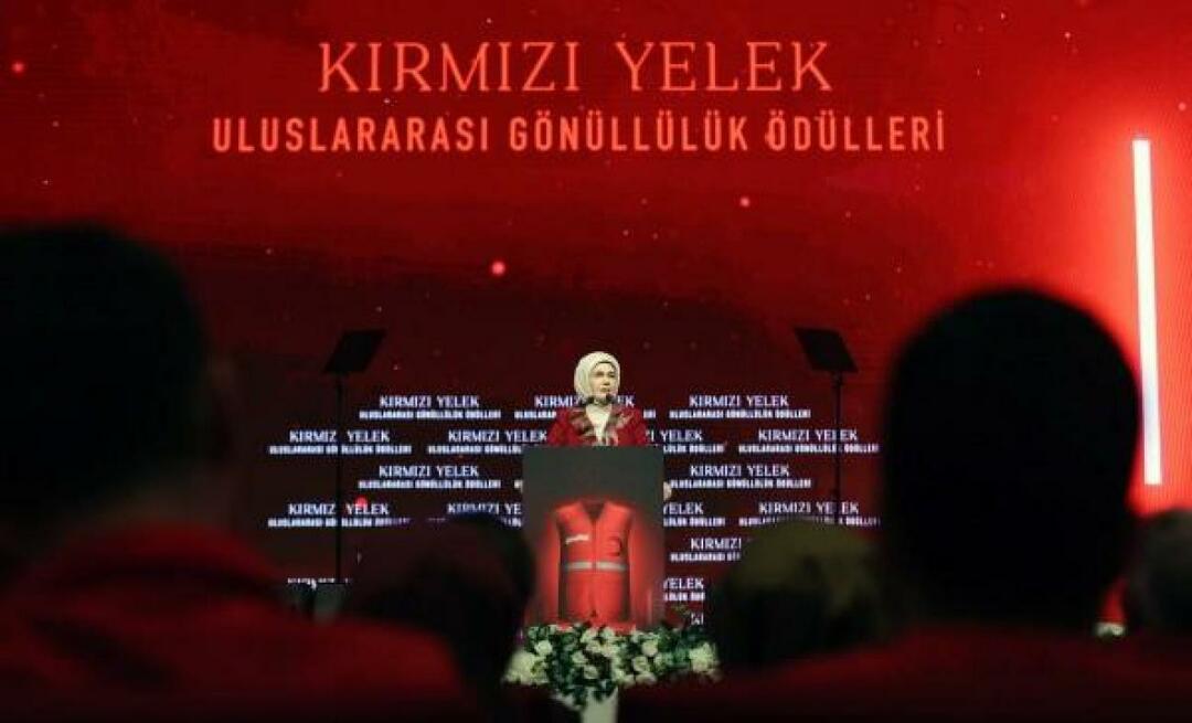 Emine Erdogan dalījās par Kizilaju "Starptautisko brīvprātīgā darba balvas pasniegšanas ceremoniju"