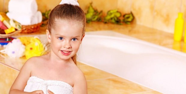 Kā bērniem vajadzētu iet vannā?