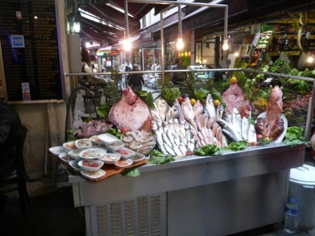 Beyoğlu zivju tirgus